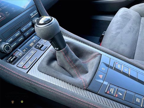 Used 2025 Porsche 718 Cayman GT4 RS image 15