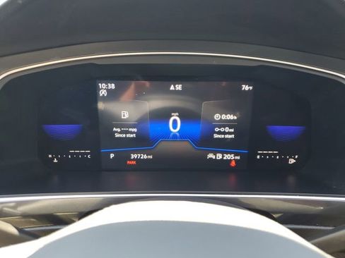 Used 2023 Volkswagen Tiguan SE image 24