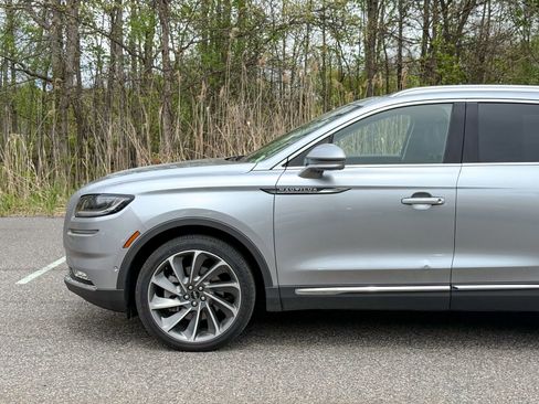 Used 2023 Lincoln Nautilus Reserve w/ Equipment Group 202A AWD/4WD image 9