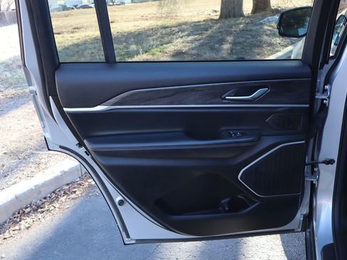 Used 2021 Jeep Grand Cherokee L Limited w/ Trailer Tow Group (B) image 26