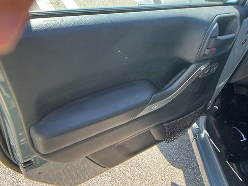 Used 2015 Jeep Wrangler Unlimited Sport w/ Quick Order Package 24S image 13