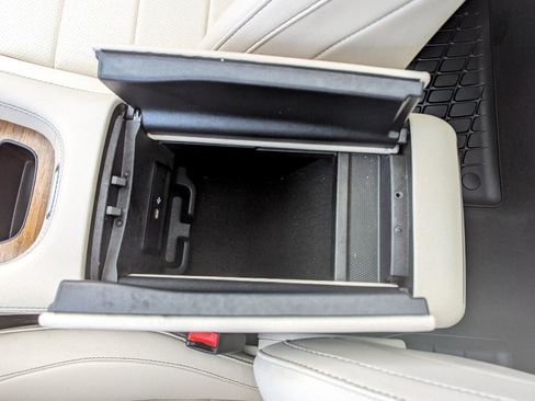 Used 2024 Mercedes-Benz GLE 450 GLE 450 4MATIC SUV image 30