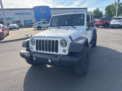 Used 2015 Jeep Wrangler Unlimited Sport w/ Quick Order Package 24S AWD/4WD image 2