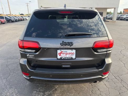 Used 2019 Jeep Grand Cherokee Altitude AWD/4WD image 14