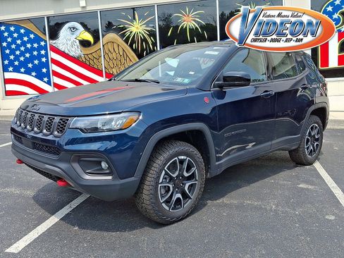 New 2026 Jeep Compass Trailhawk AWD/4WD image 1