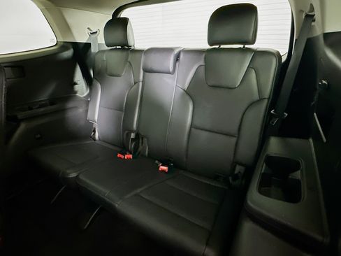 Used 2025 Kia Telluride S FWD image 30