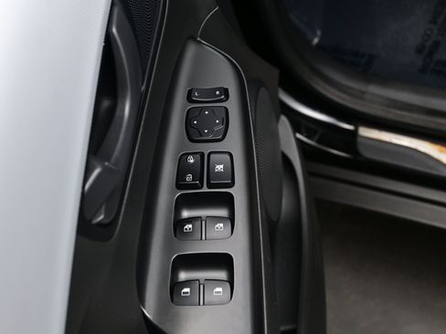 Used 2019 Hyundai Kona SEL w/ Cargo Package image 10