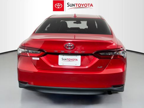 Used 2023 Toyota Camry LE image 5