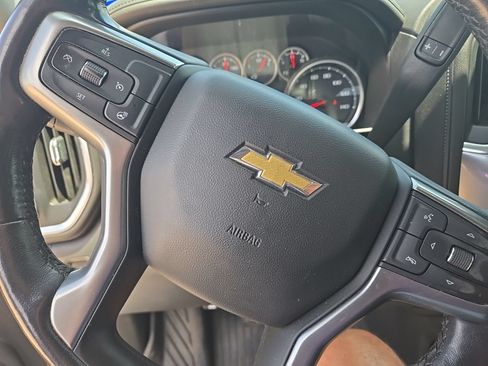 Used 2020 Chevrolet Silverado 1500 LTZ AWD/4WD image 18