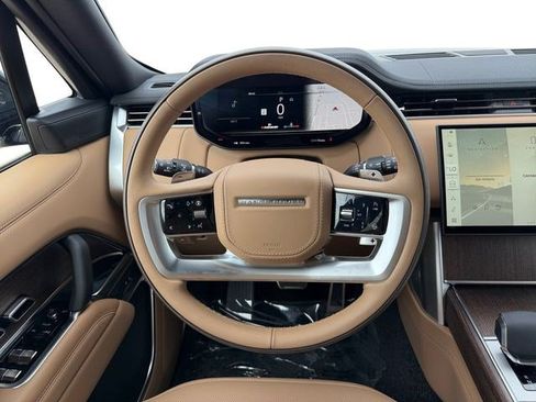 New 2026 Land Rover Range Rover Long Wheelbase SE AWD/4WD image 13