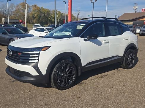 New 2026 Nissan Kicks SR w/ SR Premium Package image 3