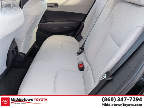 Used 2023 Toyota Corolla Cross L image 34