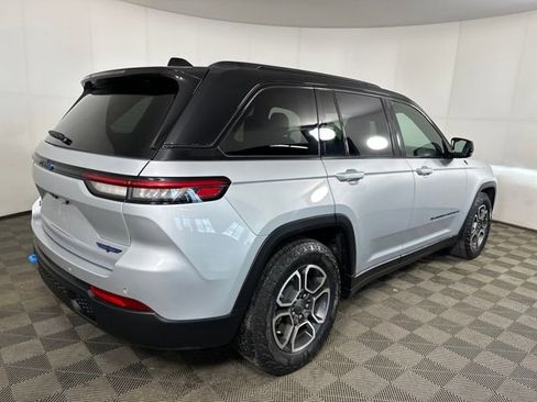 Used 2022 Jeep Grand Cherokee Trailhawk image 3