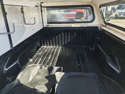 Used 2022 Toyota Tacoma SR AWD/4WD image 7