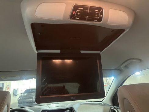 Used 2017 Hyundai Santa Fe SE image 31