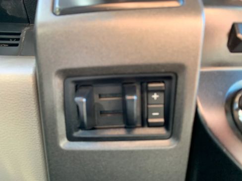 Used 2018 Ford F350 XL w/ Power Equipment Group AWD/4WD image 18