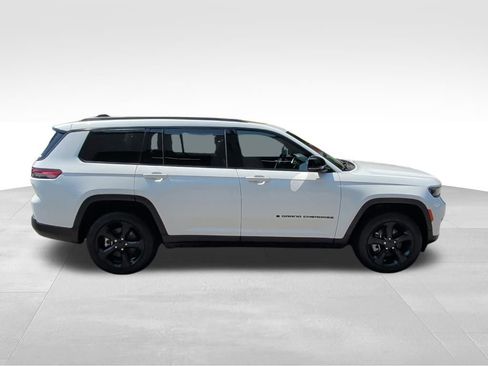 Used 2023 Jeep Grand Cherokee L Laredo AWD/4WD image 6