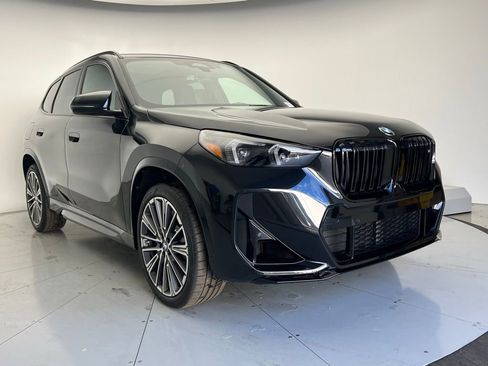 Used 2026 BMW X1 M35i w/ Technology Package AWD/4WD image 2