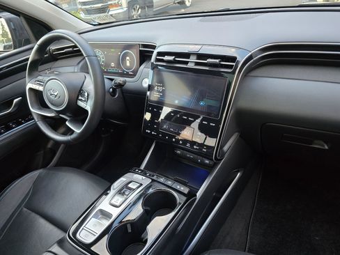 Used 2022 Hyundai Tucson Limited image 10