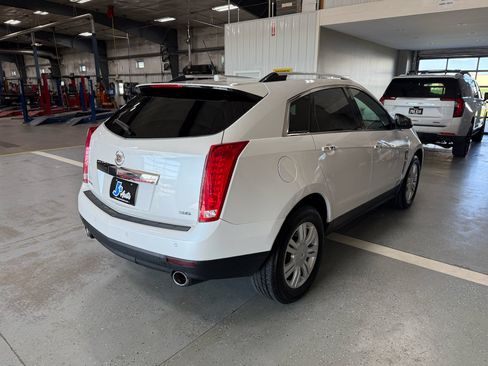 Used 2012 Cadillac SRX Luxury FWD image 7