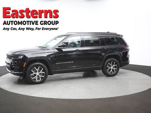 Used 2024 Jeep Grand Cherokee L Limited w/ Luxury Tech Group II AWD/4WD image 60