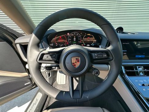 Used 2026 Porsche Panamera 4 E-Hybrid AWD/4WD image 15