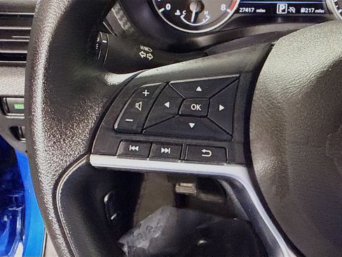 Used 2024 Nissan Sentra SV FWD image 14