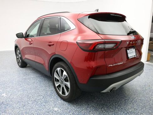 Used 2023 Ford Escape Platinum w/ Premium Technology Package image 5