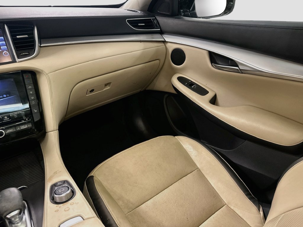 Used 2019 INFINITI QX50 Essential w/ Premium Heat Package AWD/4WD image 24
