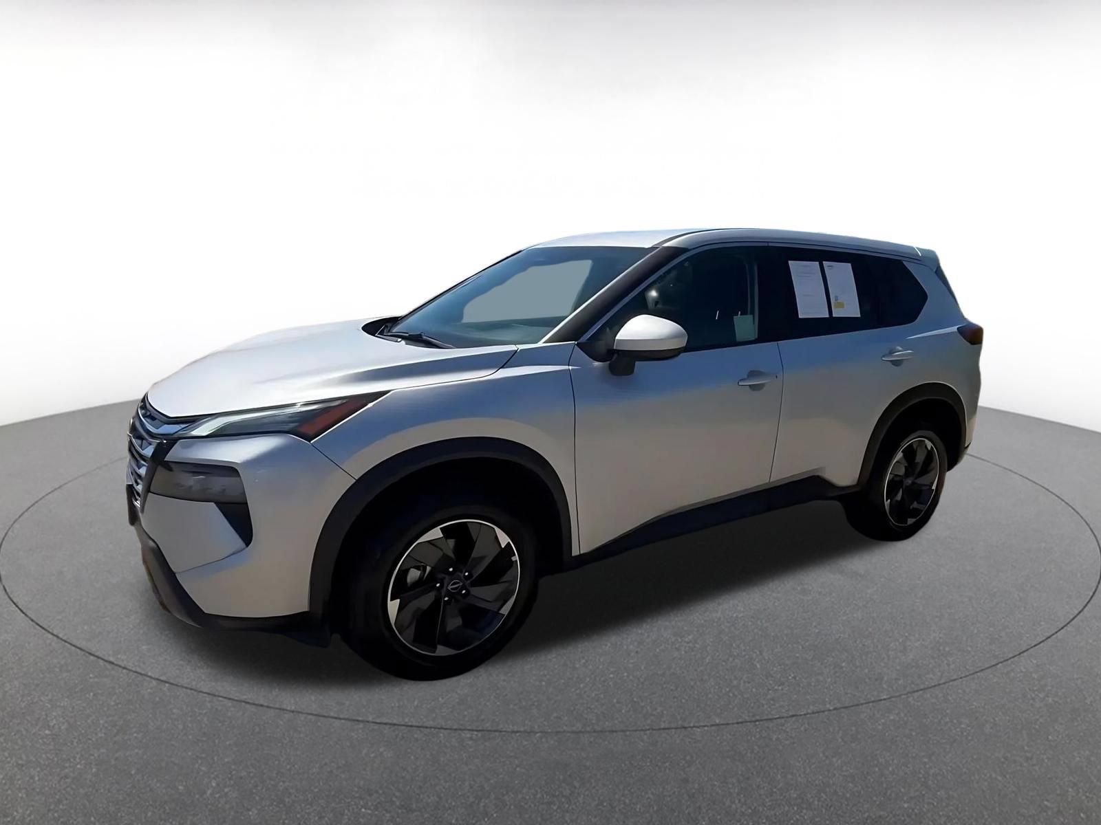 Used 2025 Nissan Rogue SV FWD image 7