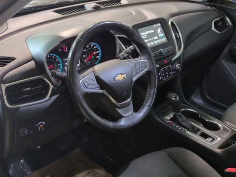 Used 2018 Chevrolet Equinox LT image 10