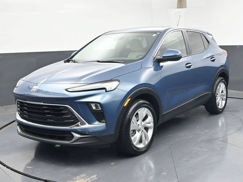 Used 2025 Buick Encore GX Preferred FWD image 1
