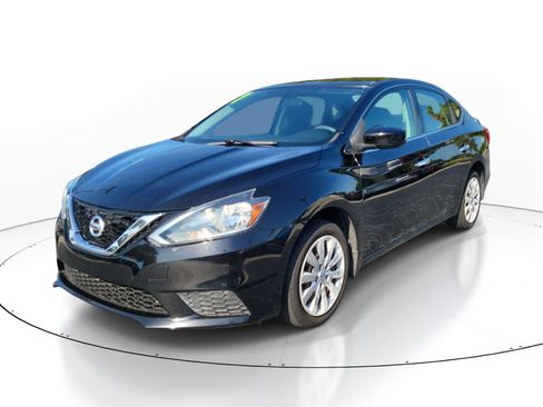 Used 2017 Nissan Sentra SV FWD image 3