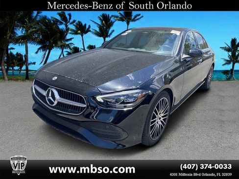 Certified 2022 Mercedes-Benz C 300 4MATIC Sedan w/ Exclusive Trim Package image 18