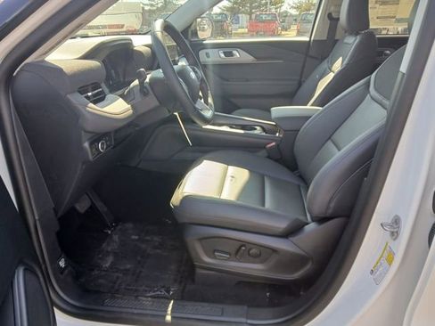 New 2026 Ford Explorer Active AWD/4WD image 11