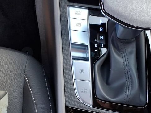 New 2026 Hyundai Elantra Hybrid FWD image 13