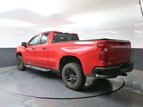 Used 2019 Chevrolet Silverado 1500 Custom Trail Boss w/ Custom Convenience Package AWD/4WD image 12