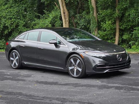Used 2022 Mercedes-Benz EQS 450+ Sedan image 8