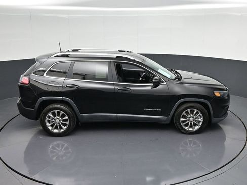 Used 2019 Jeep Cherokee Latitude Plus FWD image 24