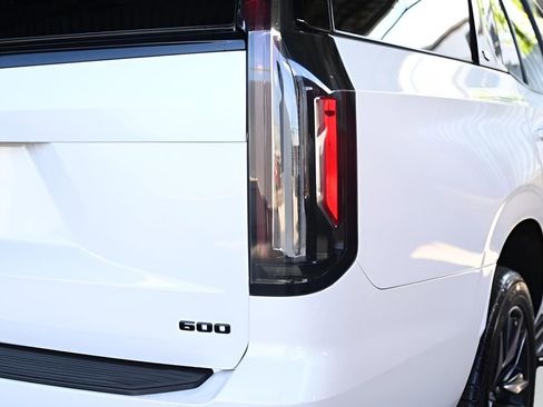 Used 2021 Cadillac Escalade Sport image 8