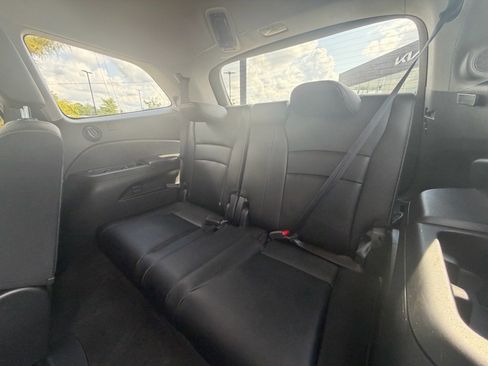 Used 2018 Honda Pilot Touring image 7