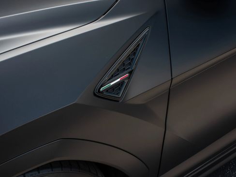 Used 2020 Lamborghini Urus image 26