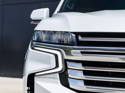 Used 2023 Chevrolet Tahoe High Country image 17