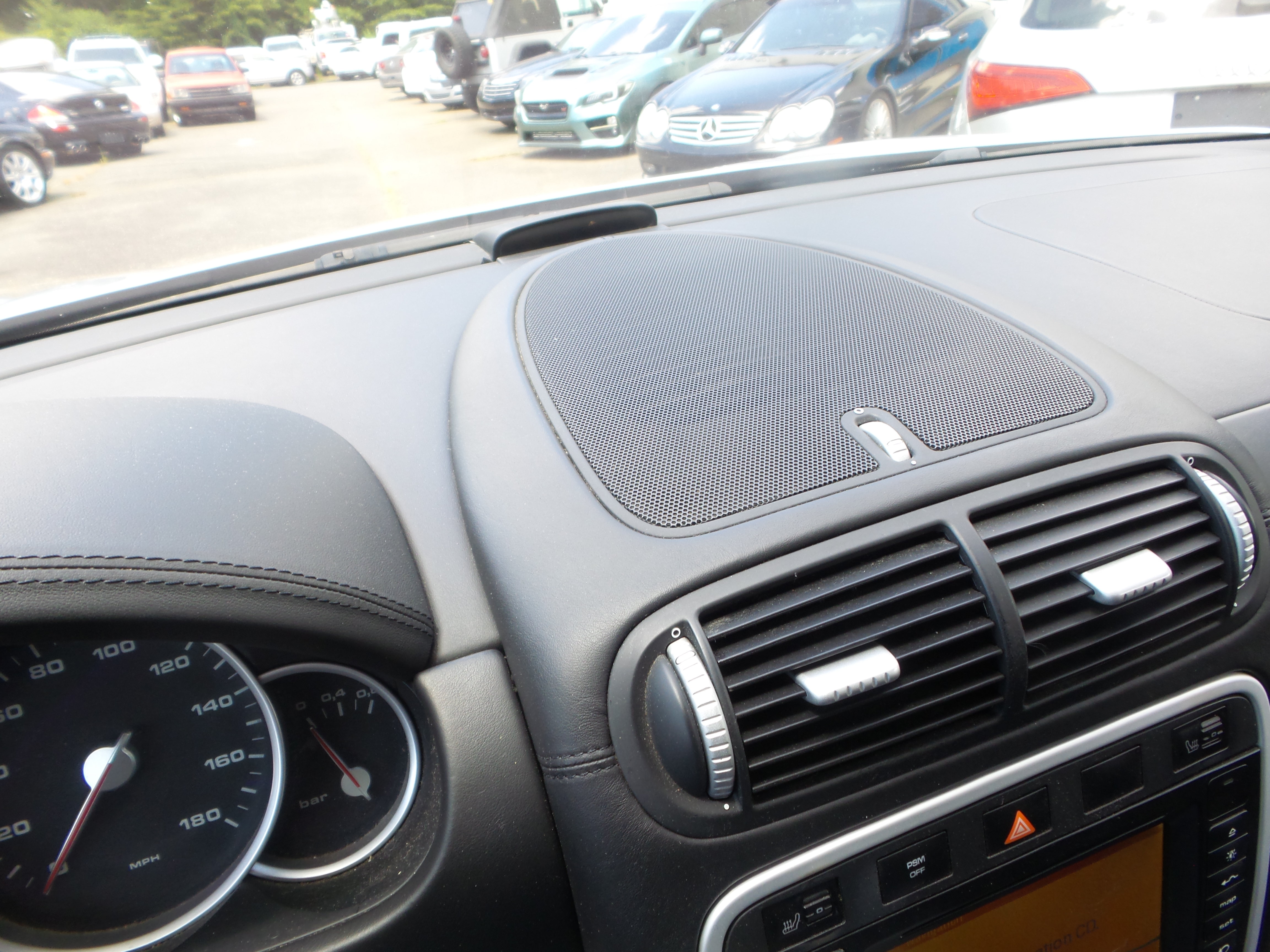 Used 2004 Porsche Cayenne Turbo AWD/4WD image 69