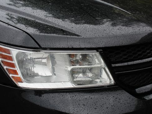 Used 2016 Dodge Journey Crossroad w/ Popular Equipment Group AWD/4WD image 35