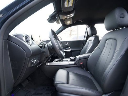 Certified 2023 Mercedes-Benz EQB 300 4MATIC image 38