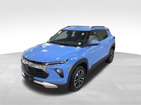 Used 2024 Chevrolet TrailBlazer LT w/ Driver Confidence Package image 4