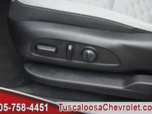 Certified 2019 Chevrolet Equinox LT w/ Sun & Navigation Package FWD image 20