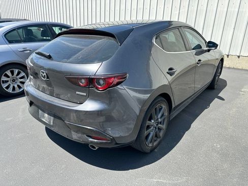 Used 2023 MAZDA MAZDA3 s FWD image 4