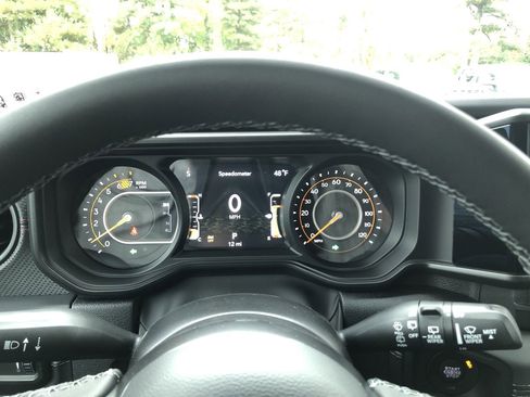 New 2026 Jeep Wrangler Unlimited Rubicon image 24